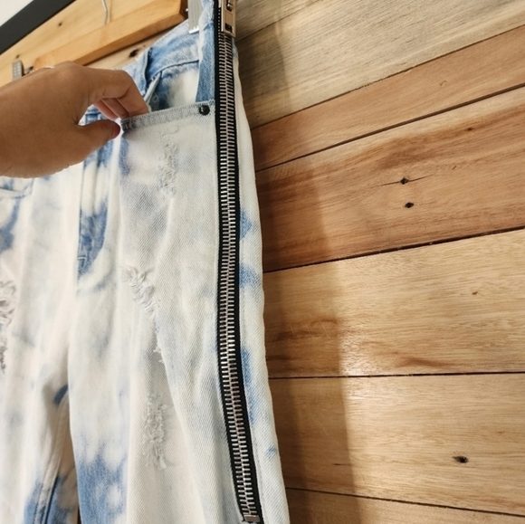 Alexander Wang Denim Cult Side Zip Bleach Out Jean High Rise Distressed Raw Hem - Picture 10 of 13